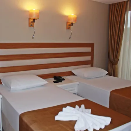 Hotel Feza 3*