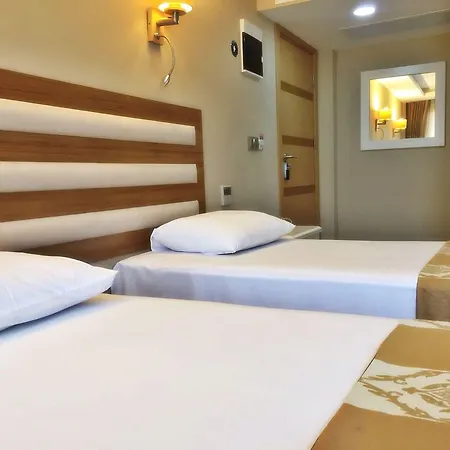 Hotel Feza 3*