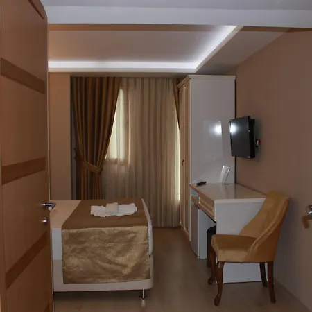 Feza Hotel 3*
