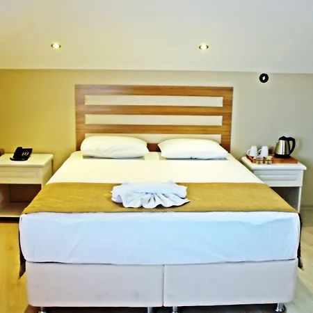 Feza 3* Трабзон