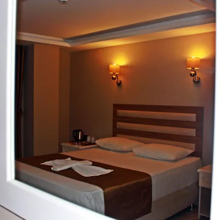 Готель Feza 3*