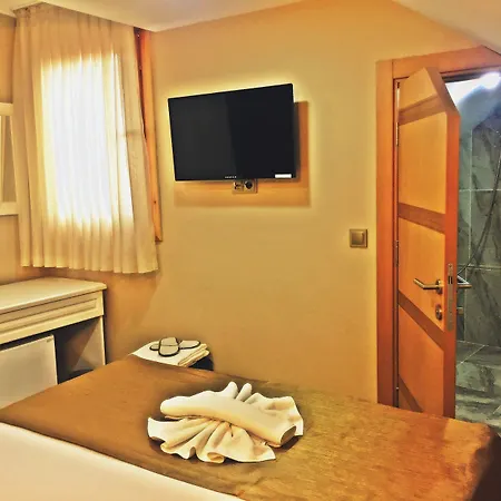 Feza 3* Трабзон