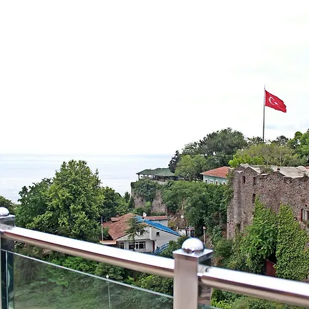 Feza Hotel 3*