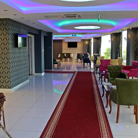 Hotel Feza 3*