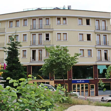 Hotel Feza 3*