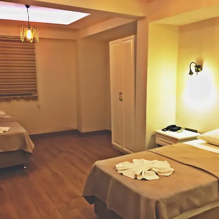 Hotel Feza 3*