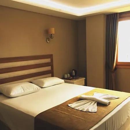 Hotel Feza 3*