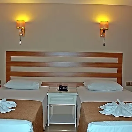 Feza Hotel 3*