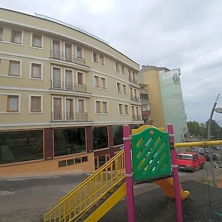 Feza Hotel 3*